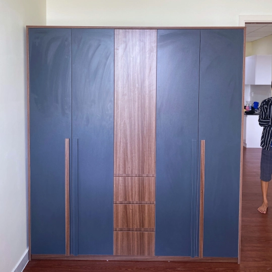 COMBO Phòng ngủ màu xám chì phối nâu 
