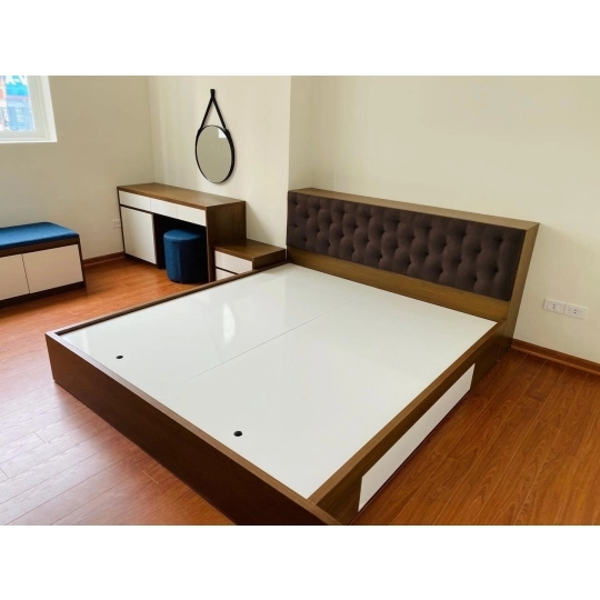 Giường Ngủ Thiết Kế Nệm Đầu Giường Và Ngăn Kéo Phối Màu Sang Trọng